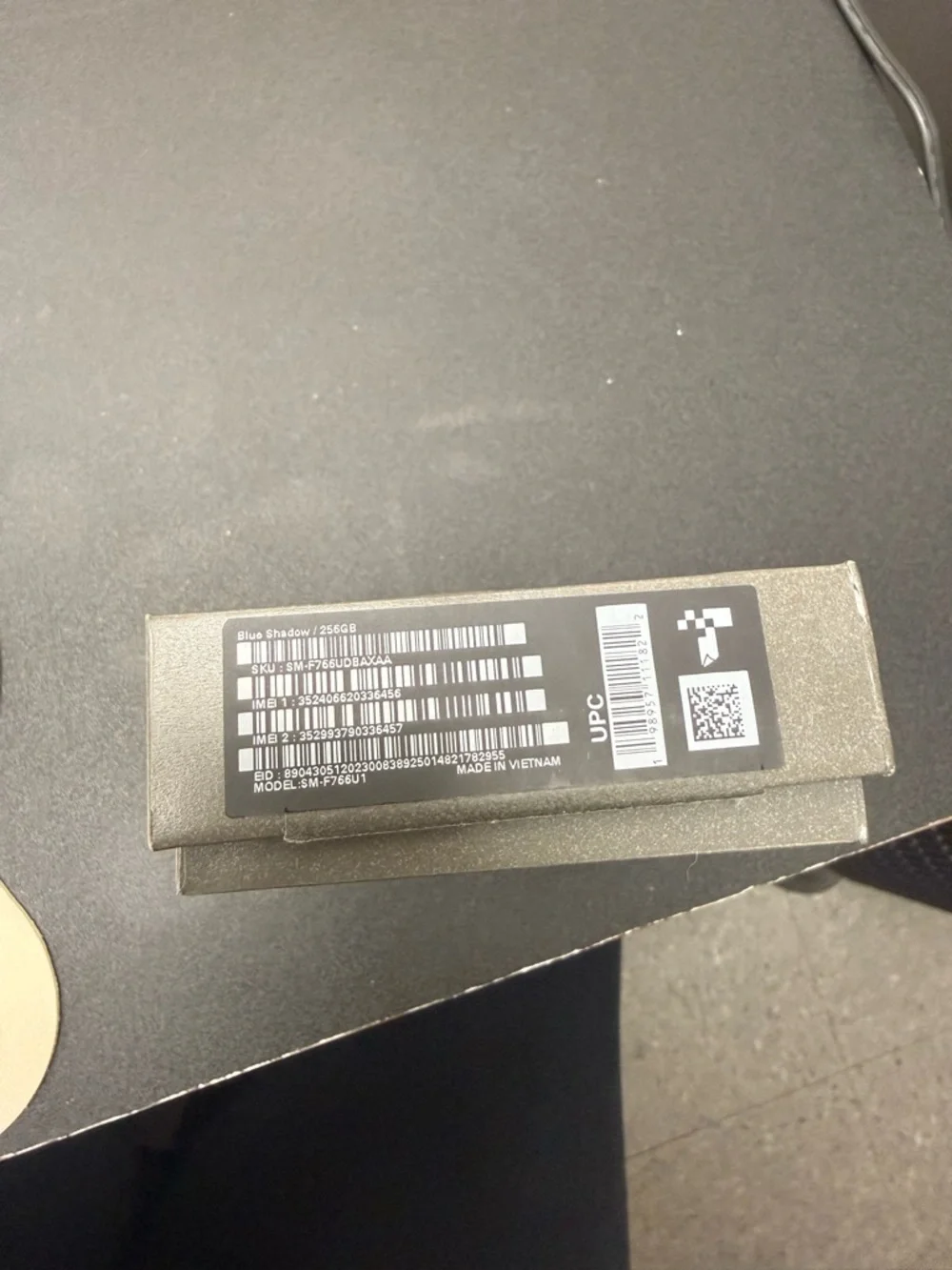 Samsung Galaxy Z Flip7 Boxed - Black Packaging